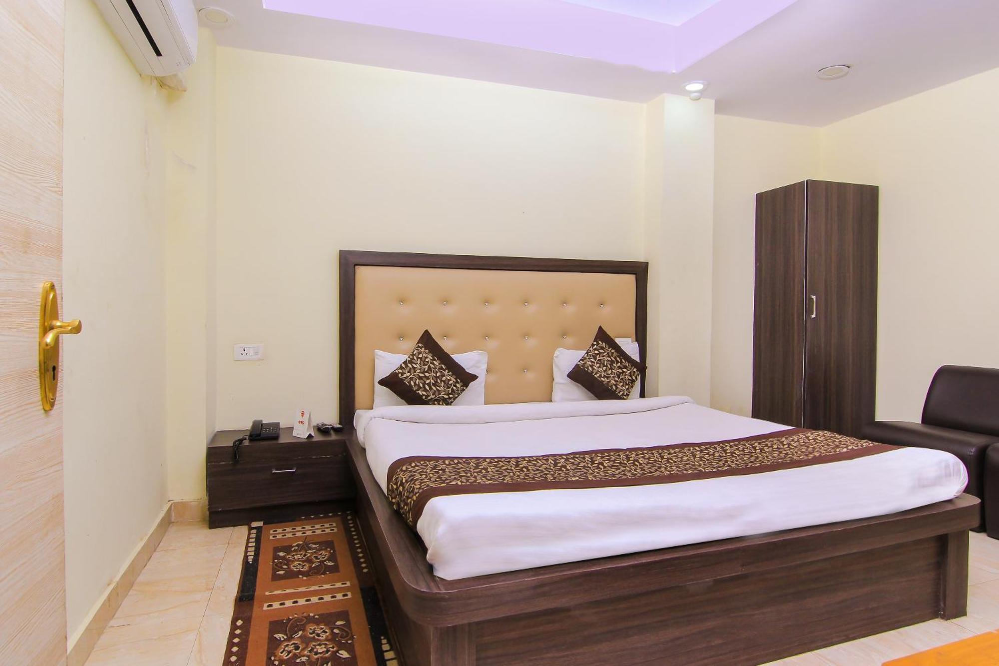 Oyo Flagship Hotel Cz Near Phoenix United 勒克瑙 外观 照片