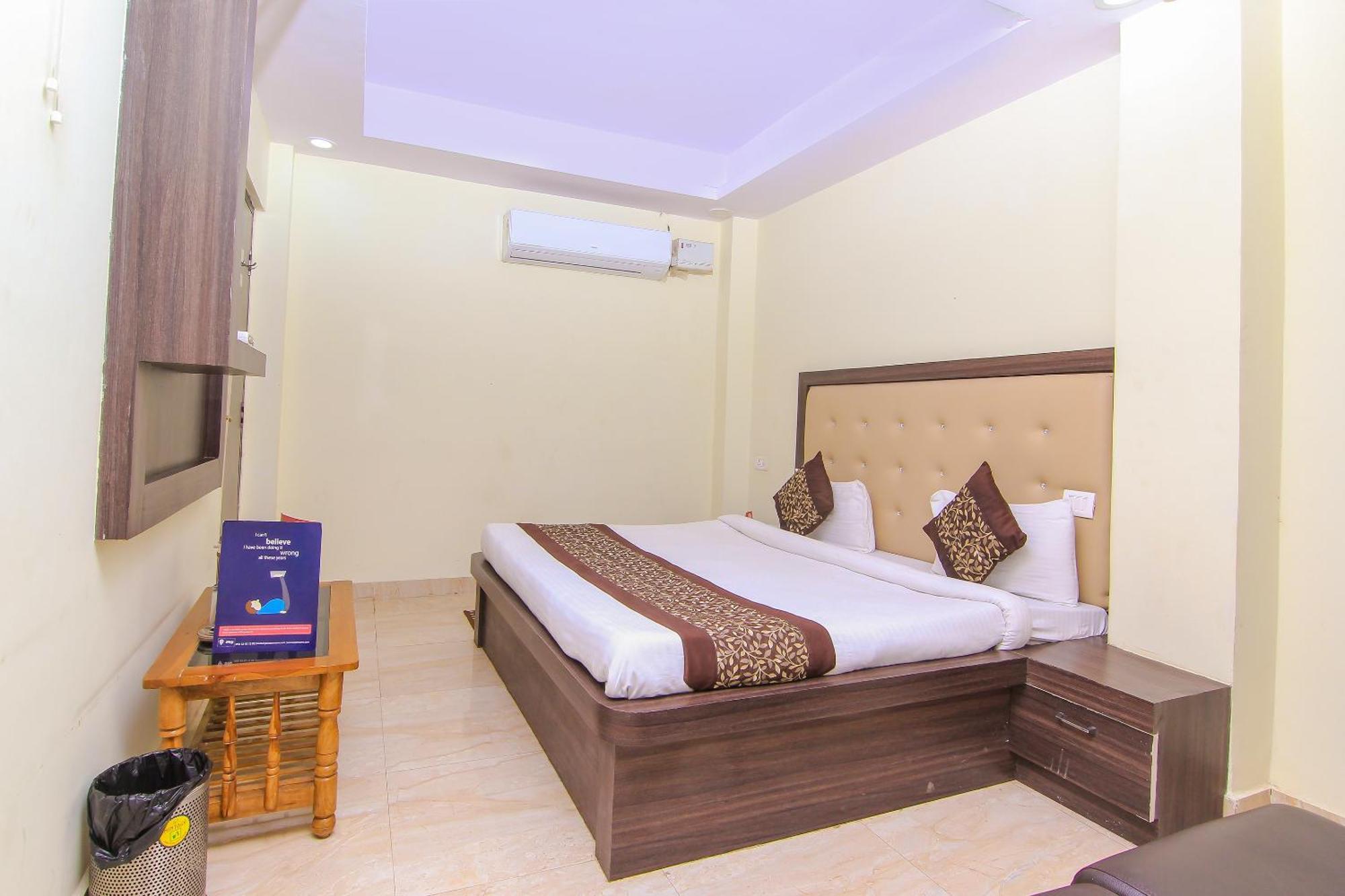 Oyo Flagship Hotel Cz Near Phoenix United 勒克瑙 外观 照片