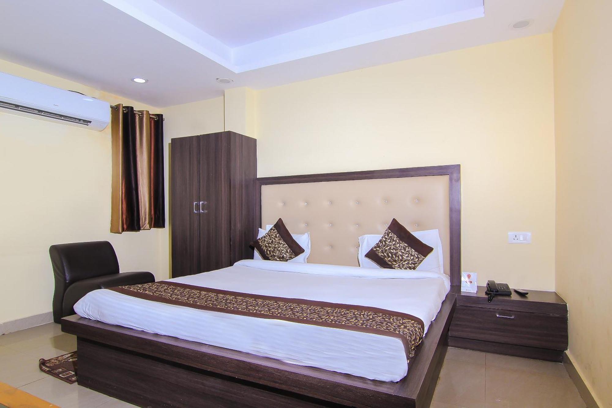 Oyo Flagship Hotel Cz Near Phoenix United 勒克瑙 外观 照片