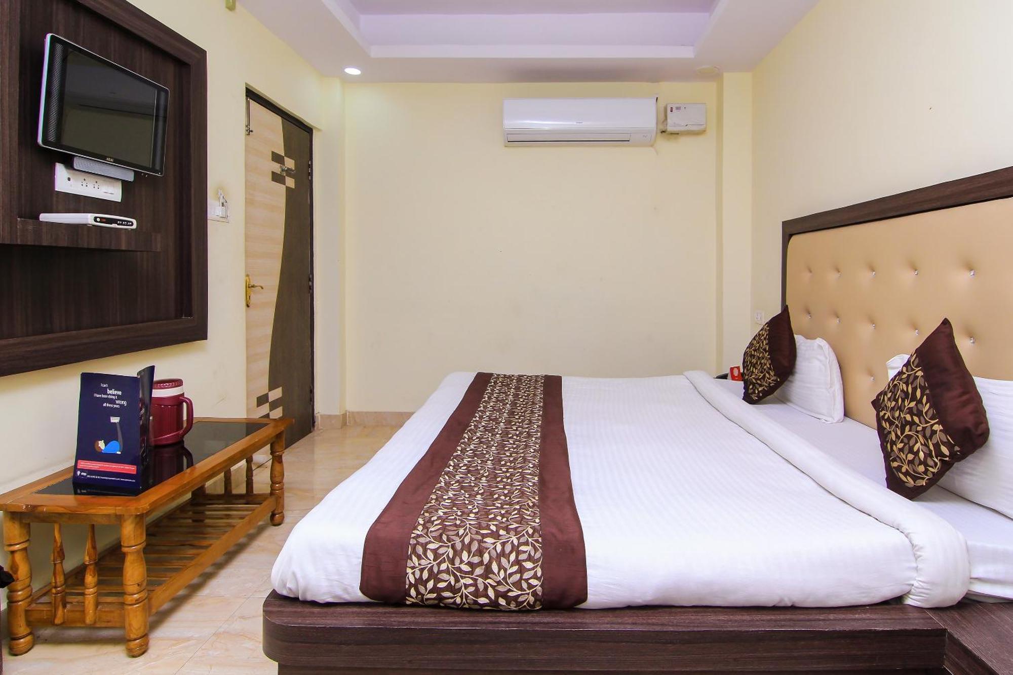Oyo Flagship Hotel Cz Near Phoenix United 勒克瑙 外观 照片