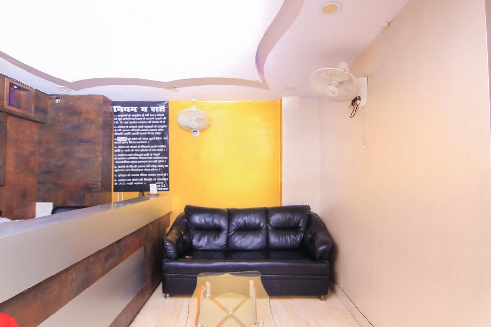 Oyo Flagship Hotel Cz Near Phoenix United 勒克瑙 外观 照片